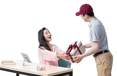 恐怖FPS《斯盖尔仪式》新预告 大战超自然怪物